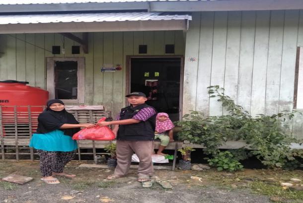 BMH Salurkan Sembako untuk Mualaf Pedalaman Mahulu, Kaltim