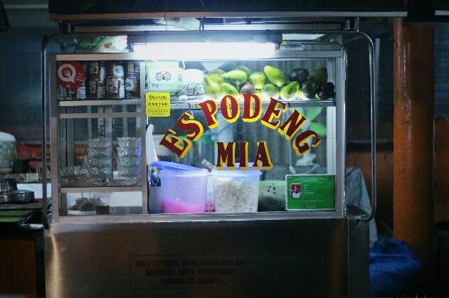 Bakso dan Es Podeng Asmara Di Blok S