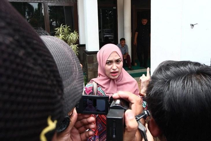 Bahar Diciduk, Istri: Mirip Penculikan PKI, Netizen: Pukul Anak Mirip PKI