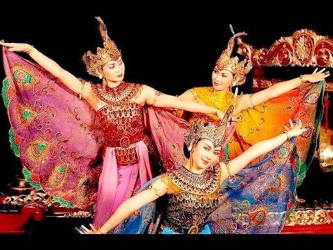 5 Kesenian Jawa Barat Terpopuler Yang Wajib Kamu Ketahui!