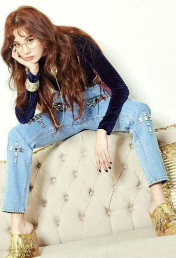 9 Padu Padan Jeans Ala Seohyun SNSD Yang Hits Banget Untuk OOTD-Mu!