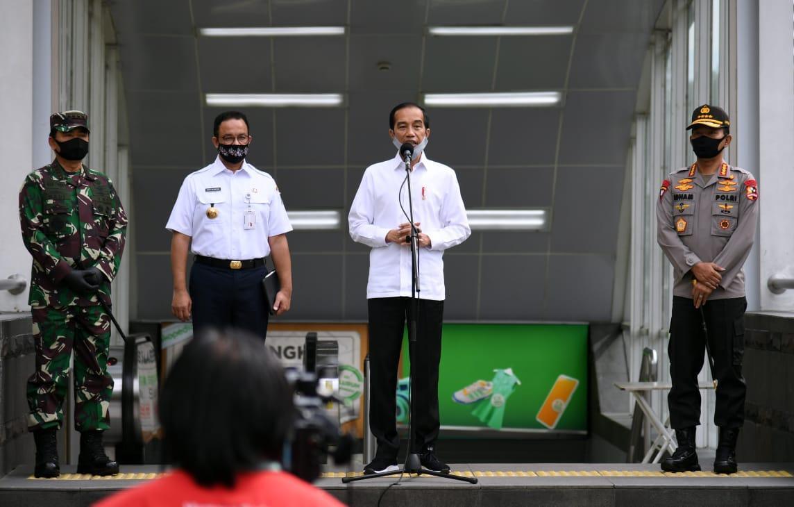 Presiden Tinjau Kesiapan Pendisiplinan Protokol Kesehatan Di Stasiun MRT.