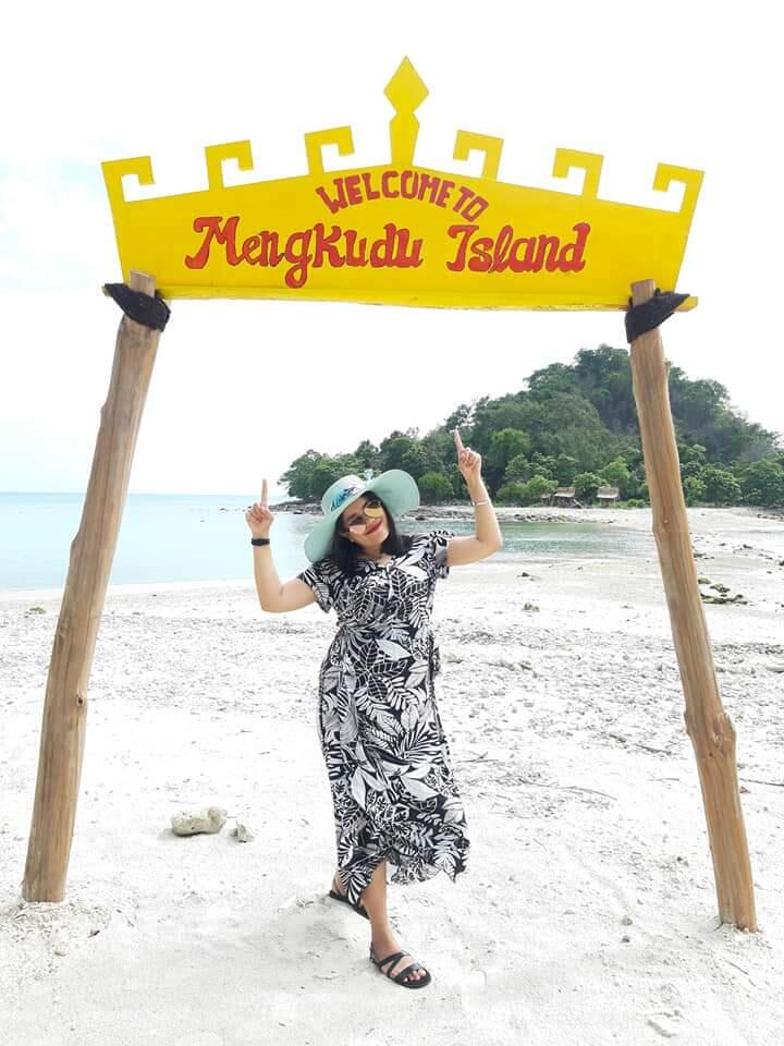 Pulau Mengkudu dan Batu Lapis - Surganya Bahari Lampung Selatan