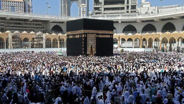 Arab Saudi Longgarkan Lockdown, Bagaimana Nasib Ibadah Haji dan Umroh?