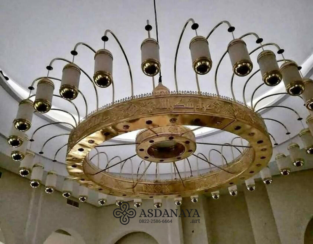 Replika Lampu Masjid Nabawi