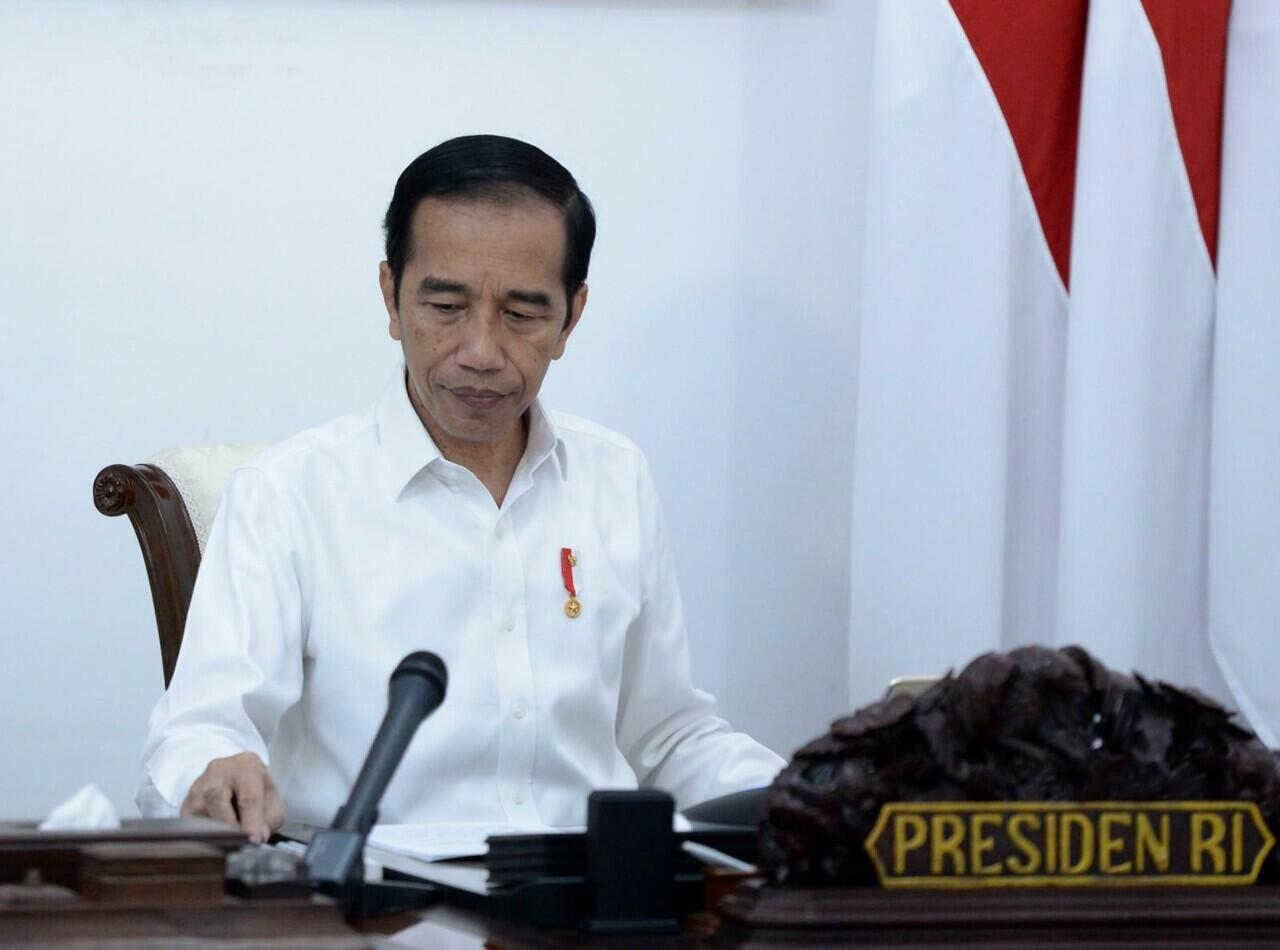 Jokowi : Segera Sosialisasikan Protokol Tatanan Normal Baru Secara Masif