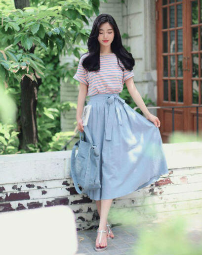 Cobain Yuk, 7 Inspirasi OOTD Menggunakan Maxi Skirt Ala Korean Style