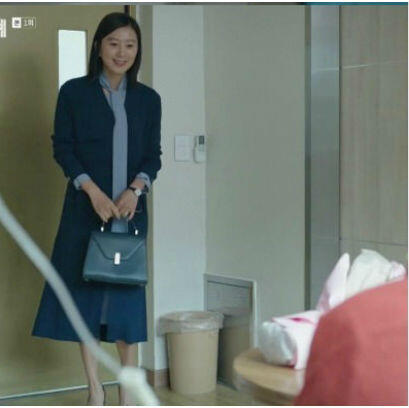 11 Gaya Fashion Mewah Kim Hee Ae Dalam Serial Drama Korea The World Of The Married