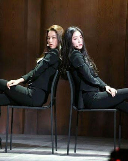 Friendship Goals! 9 Potret Keakraban Irene &amp; Seulgi ‘Red Velvet’