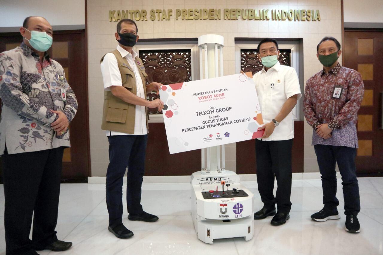 GTPPC19 Dapat bantuan Robot Desinfeksi dan Sterilisasi Ruang Isolasi Pasien COVID-19