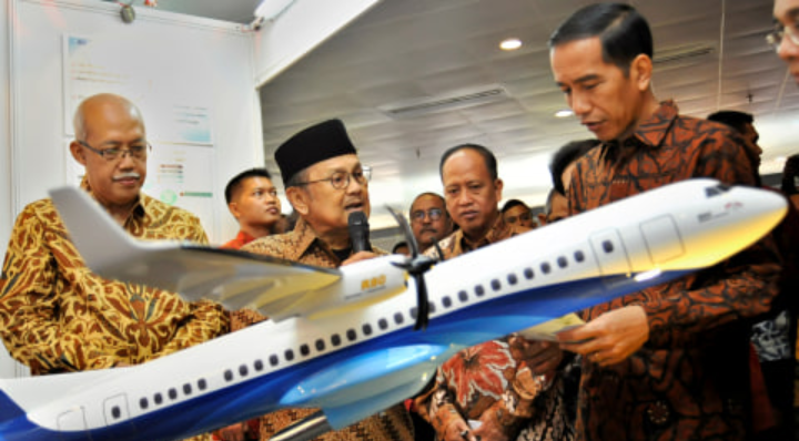 Jokowi Hapus Proyek Pesawat R80 Habibie, Fokus Pengembangan Drone