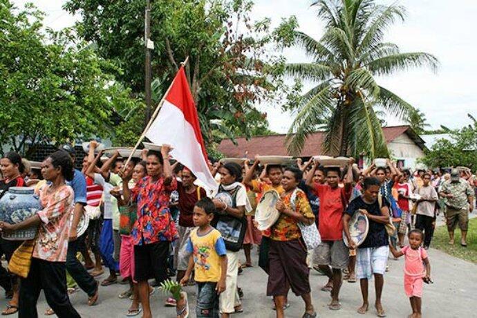 7 Tradisi Ekstrim dan Unik di Papua, No 1 Paling Ekstrim dan Saat Ini Sudah Dilarang!