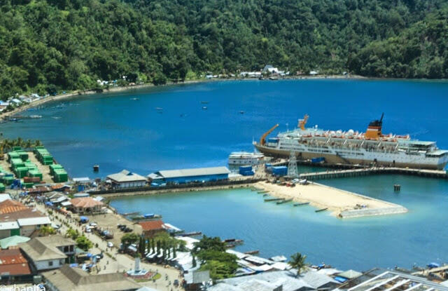 Ketika Keindahan Pantai Cina Tua Serui Papua Terabaikan, Apa yang Terjadi?