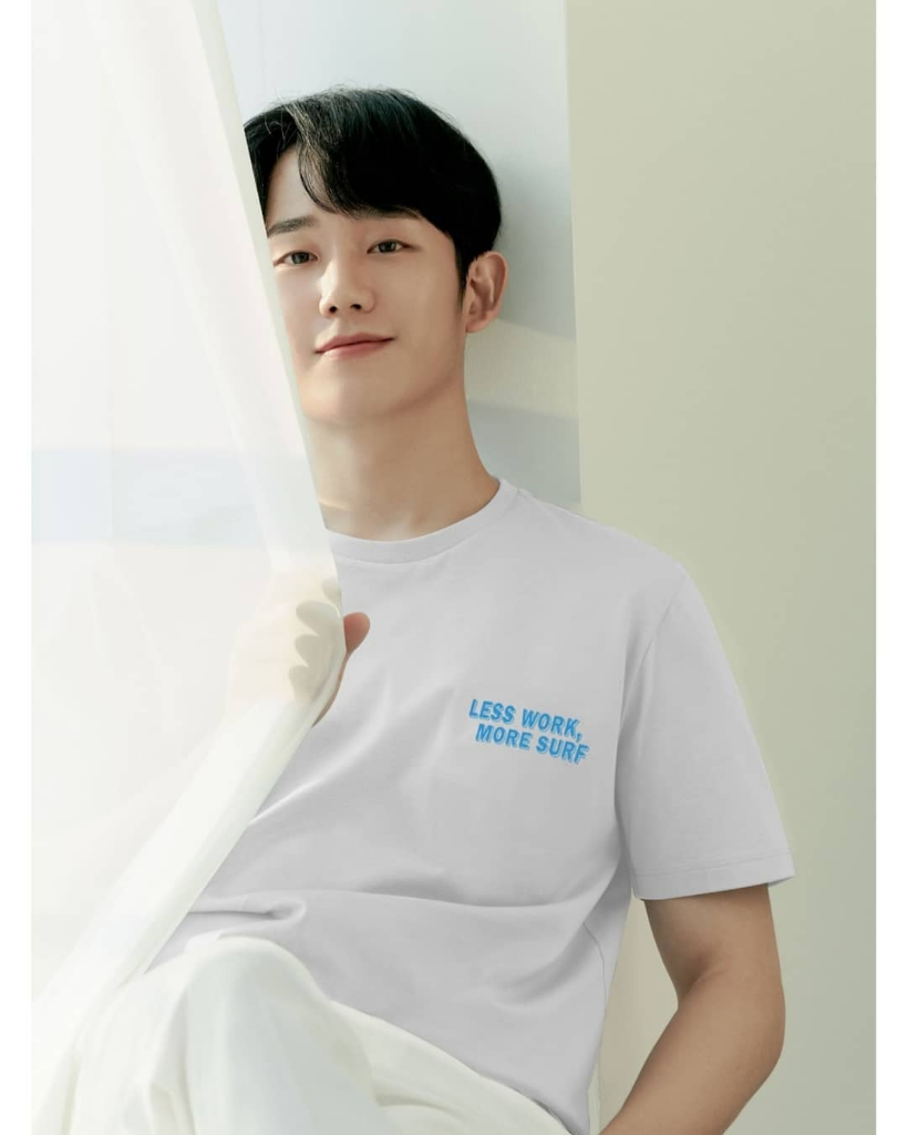 Ada Apa dengan Jung Hae-In? Idola Drakor yang Brondong Manis, Klimis, dan Protagonis!