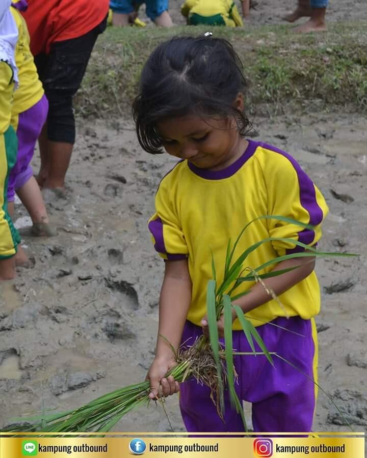 Bingung Liburan Ke Mana? Liburan Wisata Kampung Outbound Ajah! 