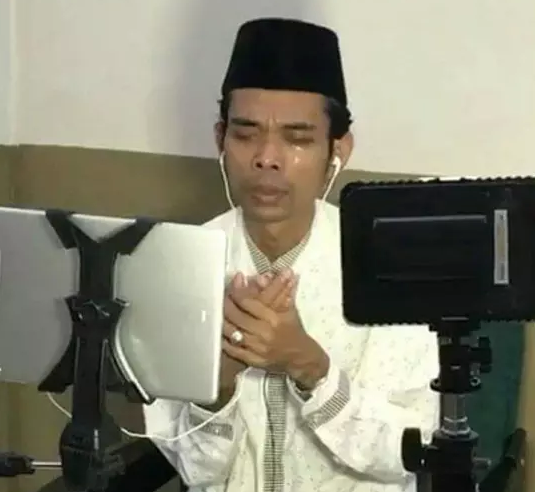 Mamah Dedeh: Para Ustaz pada Telepon, Mereka Nangis