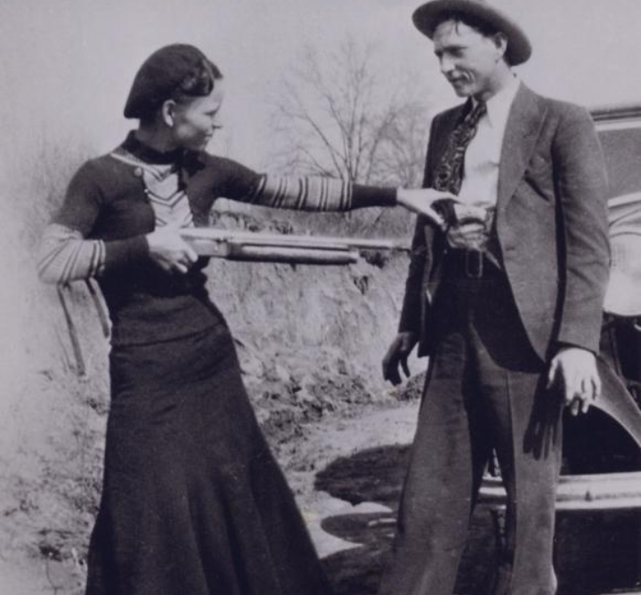 Kisah Bonnie dan Clyde : Ketika Kriminalitas dan Rasa Cinta Bersatu #KamisKriminal