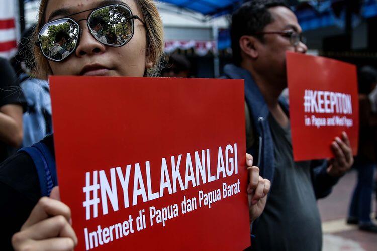 PTUN: Jokowi dan Menkominfo Bersalah atas Pemblokiran Internet di Papua