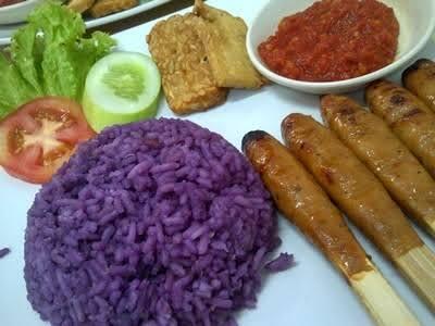 Bosan Makan Nasi Warna Putih? Tanaman Ini Bisa Ubah Warna Nasi Lebih Cantik