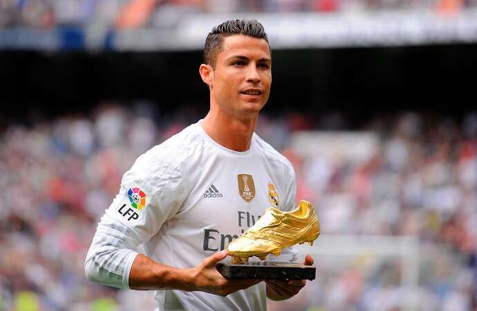 Cristiano Ronaldo : Selamat Tinggal Real Madrid, Selamat Tinggal Penghargaan Individu