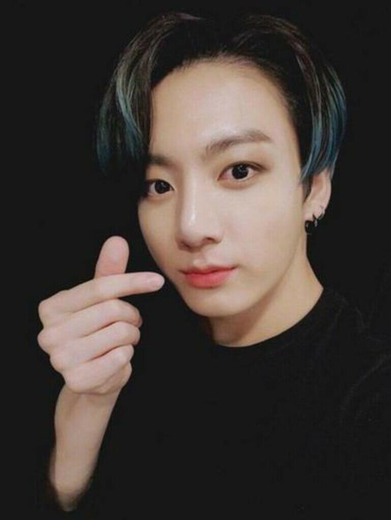 10 Artis K-Pop yang Punya Kulit Wajah Paling Bening Menurut Survei