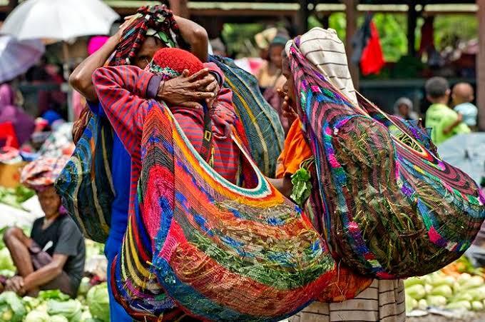 Keunikan Noken, Tas Serbaguna Dari Papua