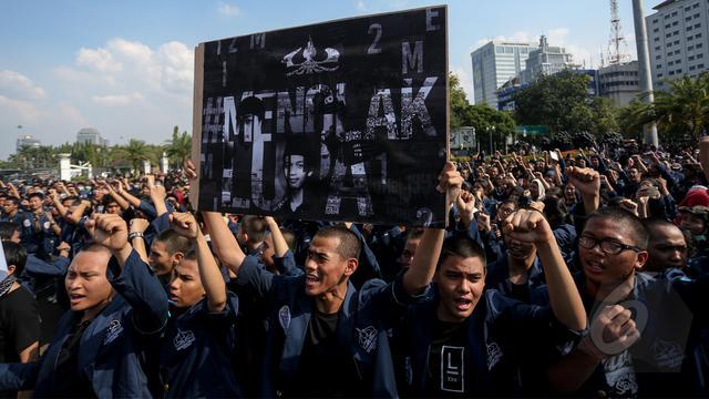 Kerusuhan Mei 1998 – Latar Belakang dan Kronologinya.