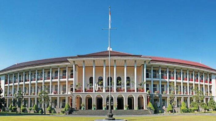 Ini Dia 100 Universitas Indonesia Terbaik Saat Ini, Kampus Agan Nomor Berapa?
