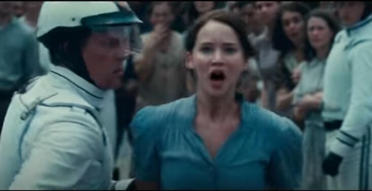 4 Foto Jennifer Lawrence dalam film The Hunger Games 2012