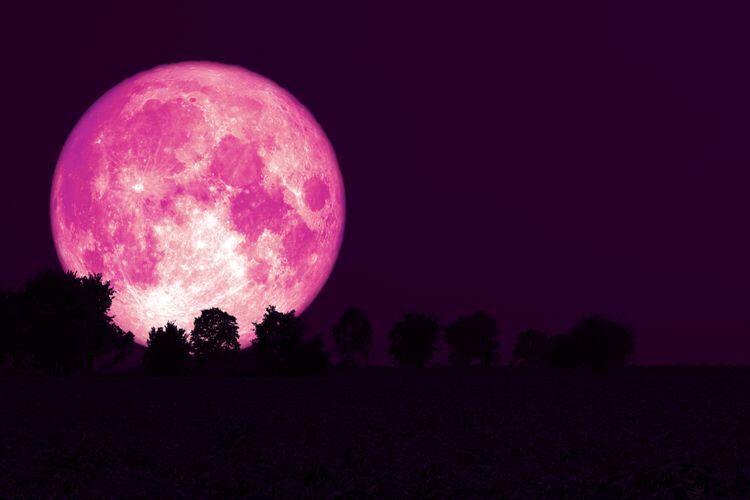 Gerhana Bulan Penumbra dan Bulan Purnama Stroberi, Gansis Tahu Maknanya?