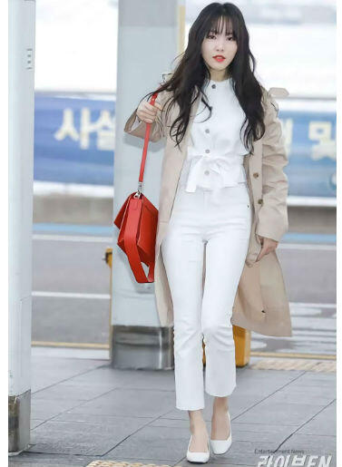 10 Gaya OOTD Outer Ala GFriend, Stylish & Bikin Hangout Makin Asyik!