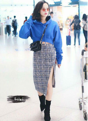 10 OOTD Chic Ala Victoria Song, Mantan Leader F(X) Yang Kian Ciamik