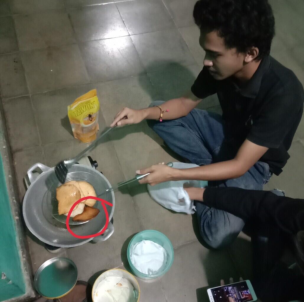 Mengharukan! Potret mahasiswa yang terjebak ditengah pandemi. Sayang keluarga?