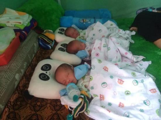 Orangtua Bayi Kembar Tiga di Muba, Penerima Bantuan Rutin dari Pemerintah