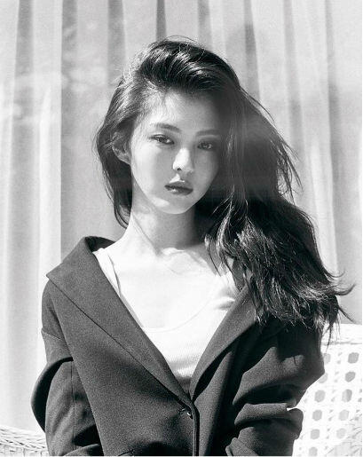 10 Bukti Kemiripan Han So Hee Dengan Song Hye Kyo, Bak Kakak Adik