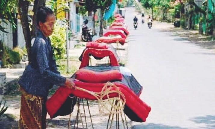 Mepe Kasur hingga Colongan, Tradisi Unik Suku Osing