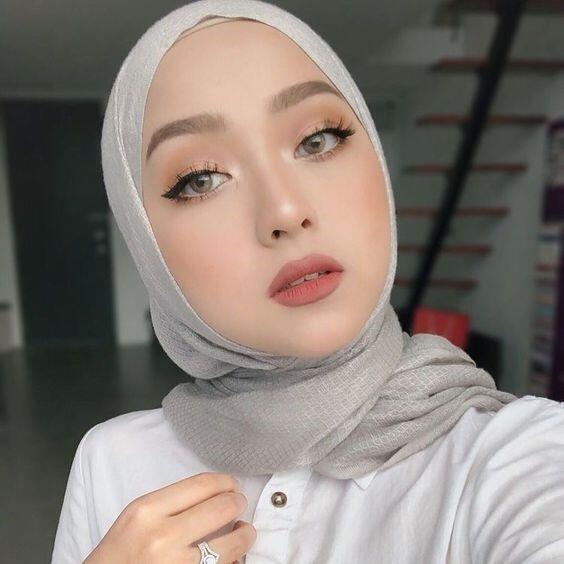 Mumpung Di Rumah Aja, Belajar Makeup Untuk Ber-selfie Ria Yuk!