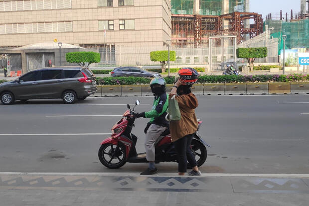 Ojol Kembali Beroperasi, Driver: Orderan Penumpang Masih Sepi
