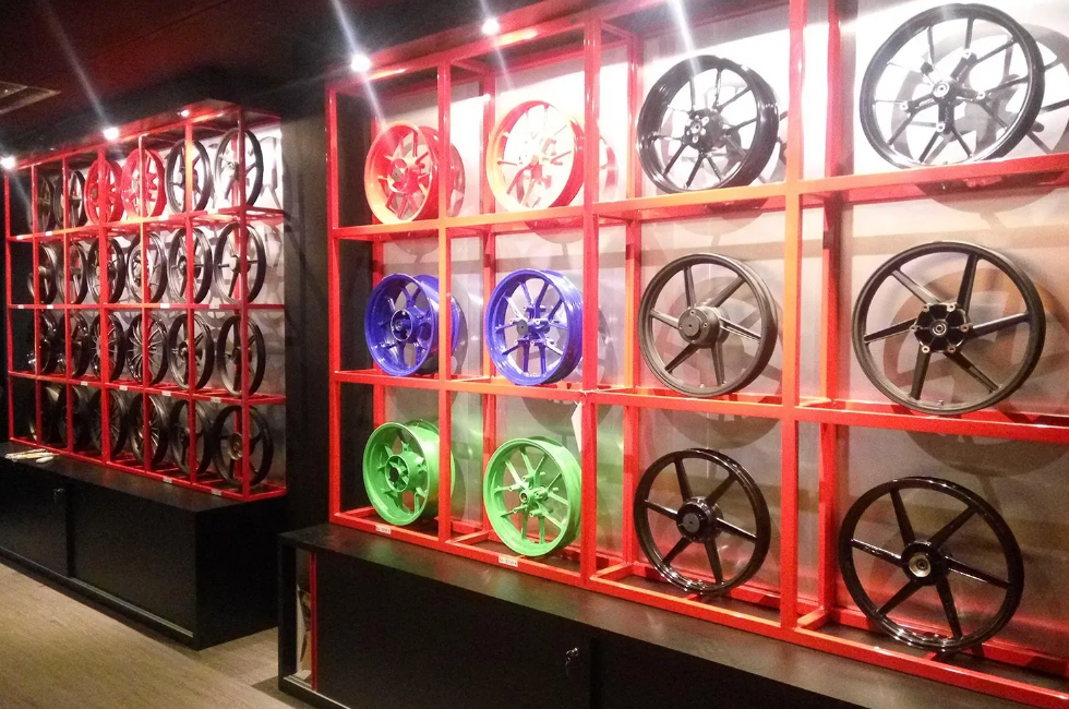 Velg Motor Terbaik 2020
