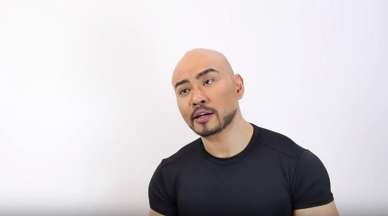 Ini Alasan Deddy Corbuzier Hancurkan Semua Alat Sulapnya