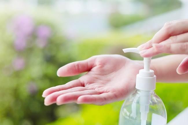 Waspada! Efek Buruk Penggunaan Handsanitizer Yang Wajib Kamu Ketahui