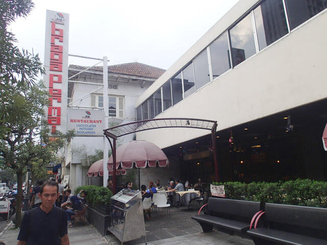 Tips Wisata: 8 Wisata Favorit di daerah Jalan Braga dan Asia Afrika, Bandung