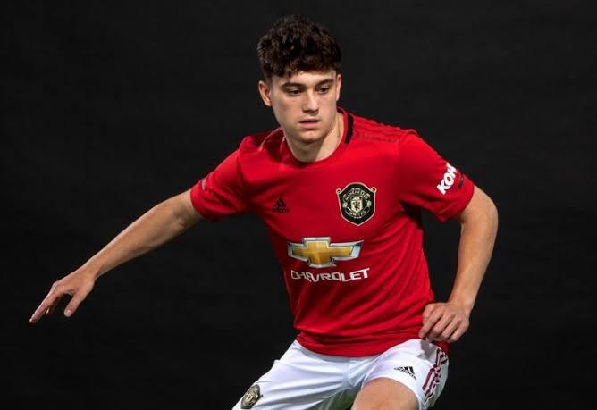 Manchester United pinjamkan Daniel James ke Newcastle