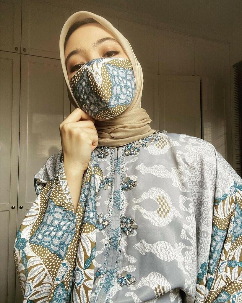 New Normal, Ini 10 Inspirasi OOTD Hijab Pakai Masker Kain Ala Selebgram