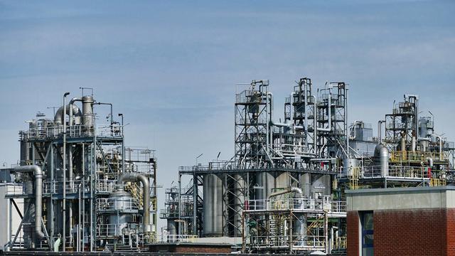 Arab Saudi Akhiri Pemangkasan Produksi Awal Juli, Harga Minyak Turun