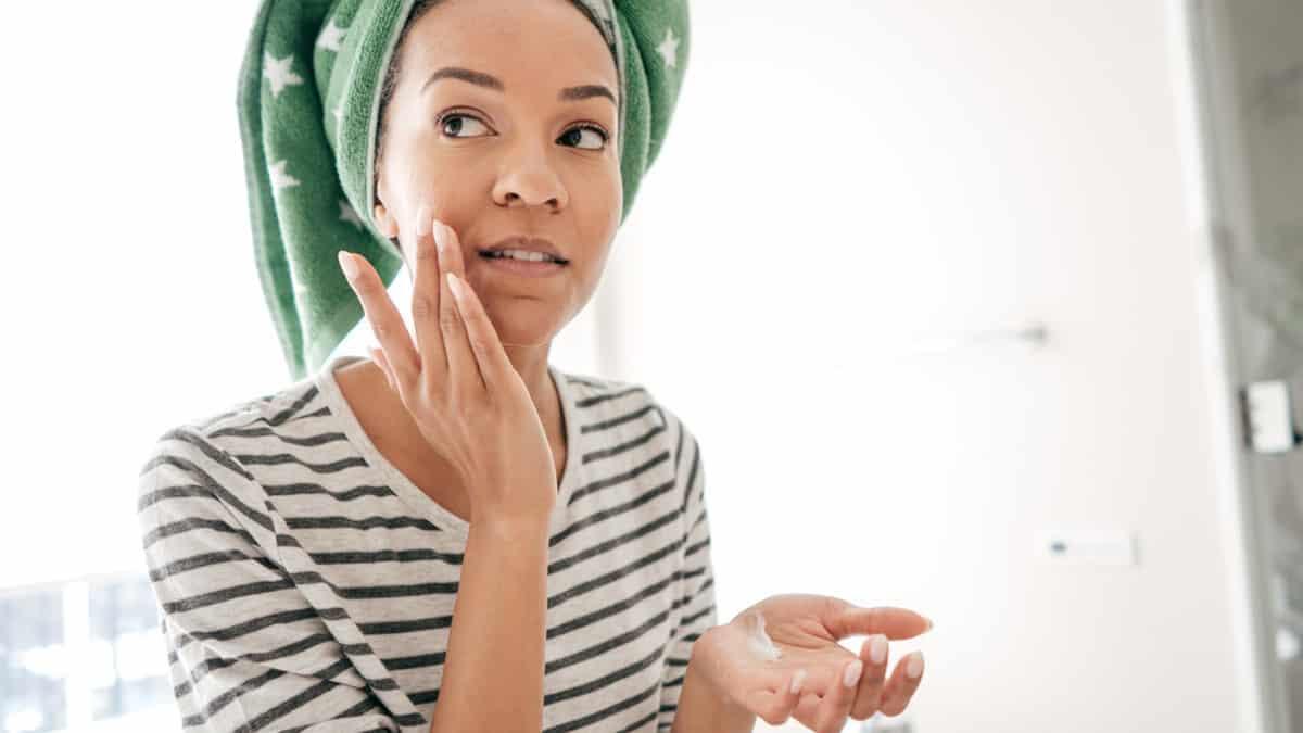 Skincare 101: Ketahui Ini Sebelum Memakai Retinol