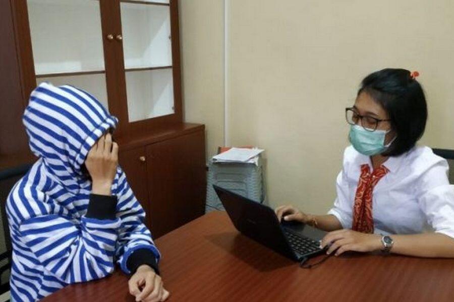 Pakai Foto Cewek di Media Sosial, Lelaki ini Tipu 40 Pria Hidung Belang