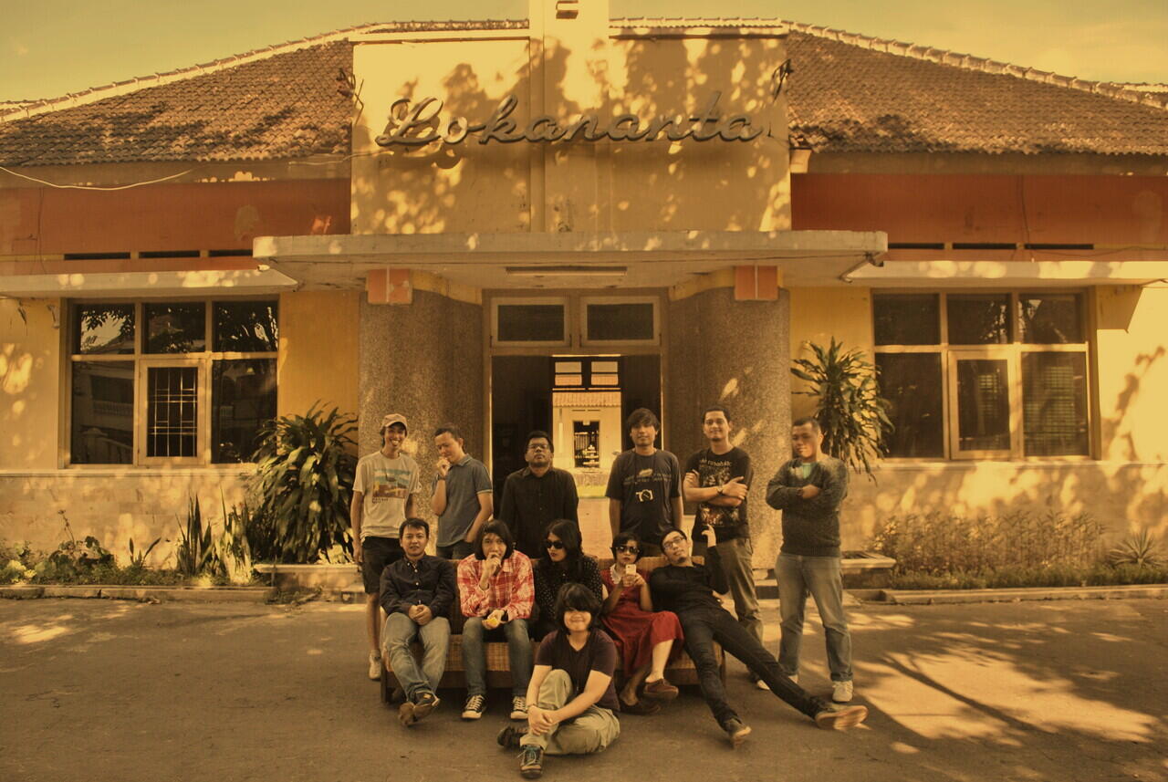 PIRINGAN HITAM (VINYL) Sejarahnya hingga menjadi trend kembali...