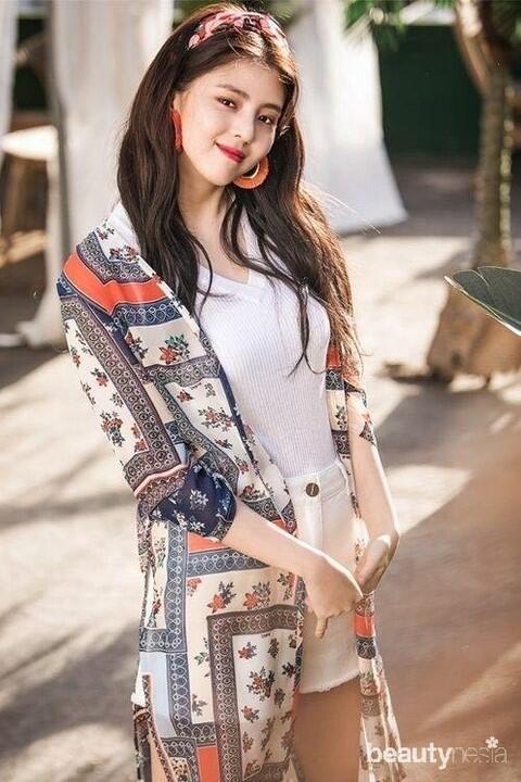 PELAKOR MODIS!!! 7 OOTD Keren Han So Hee, Sang Pelakor Di A World Of Married Couple.