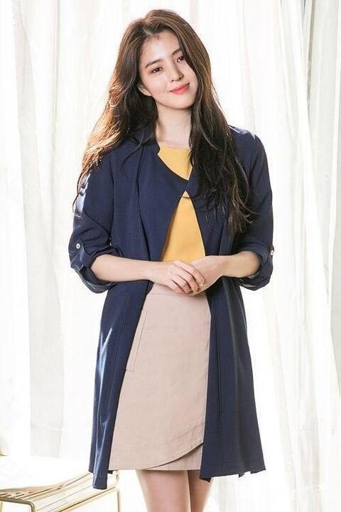 PELAKOR MODIS!!! 7 OOTD Keren Han So Hee, Sang Pelakor Di A World Of Married Couple.